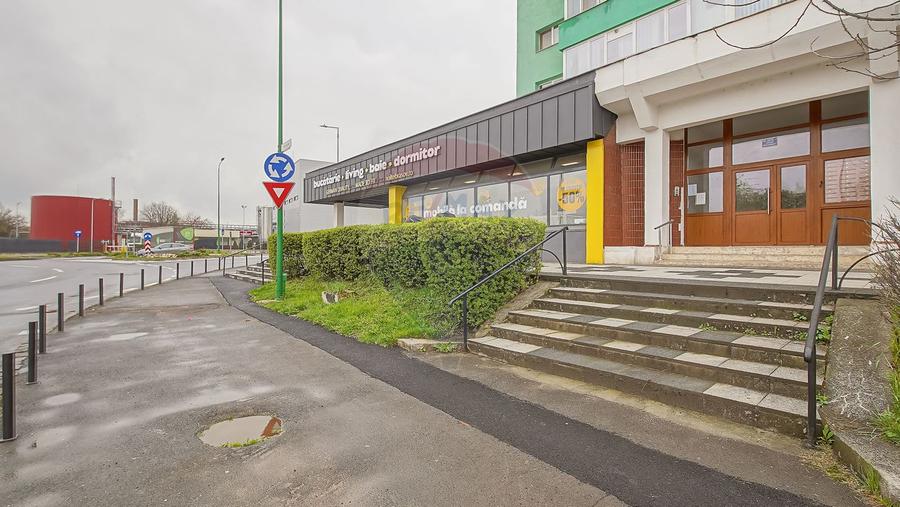 Oportunitate de investițe ! Spațiu comercial 320 mp, Calea Bucuresti