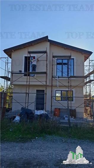 Vila 5 camere de vanzare in Frumusani, ideala investitie