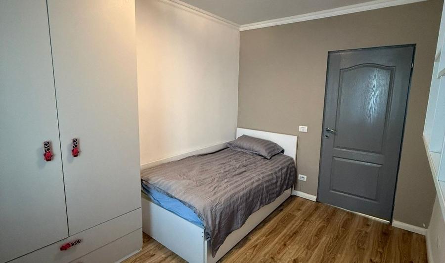 Apartament 3 camere cu terasa mare si vedere la parcul Tei