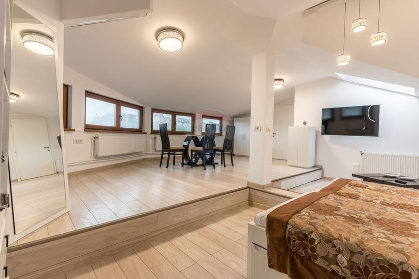 Cladire Mixtă de vânzare 800mp, D+P+3E+M în Tudor Vladimirescu - Iasi