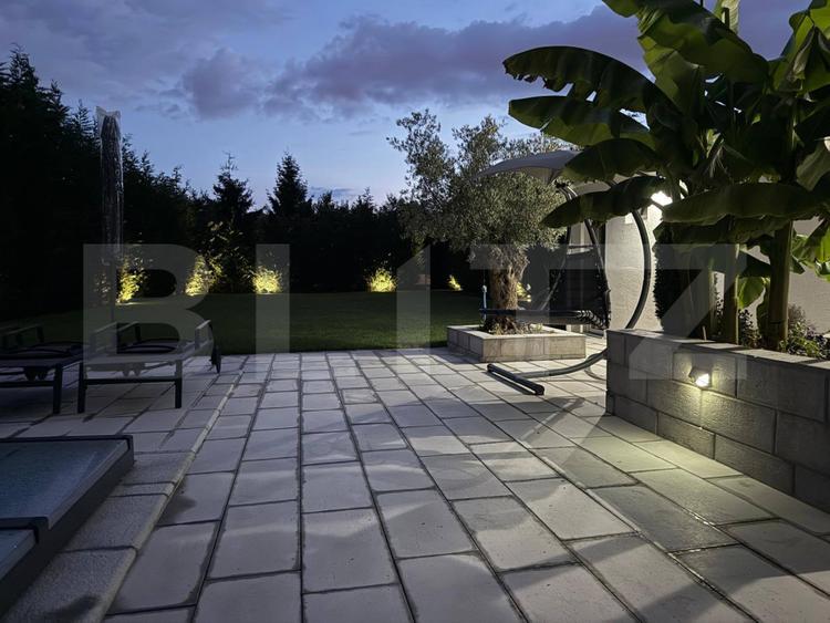 Vila de lux, mobilata, utilata, teren superb 1150 mp, piscina!