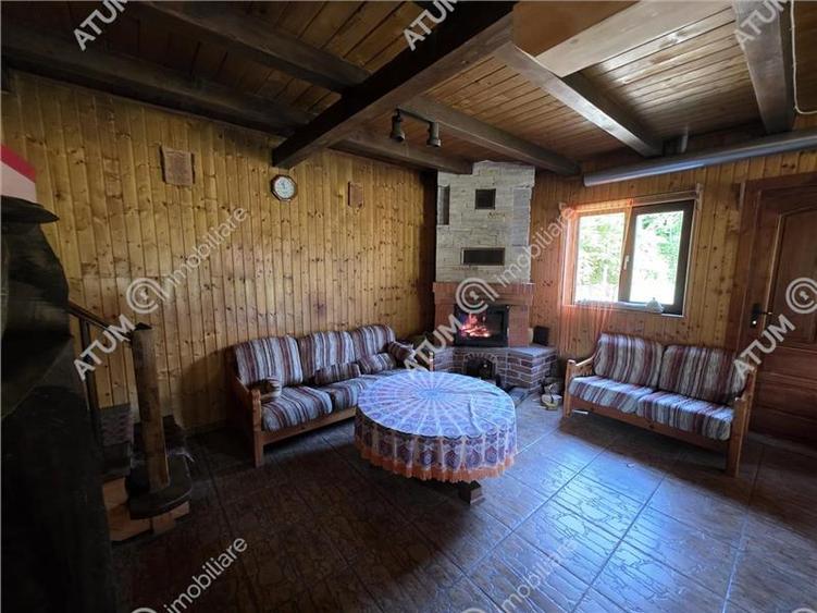 Cabana de vanzare pe Valea Avrigului