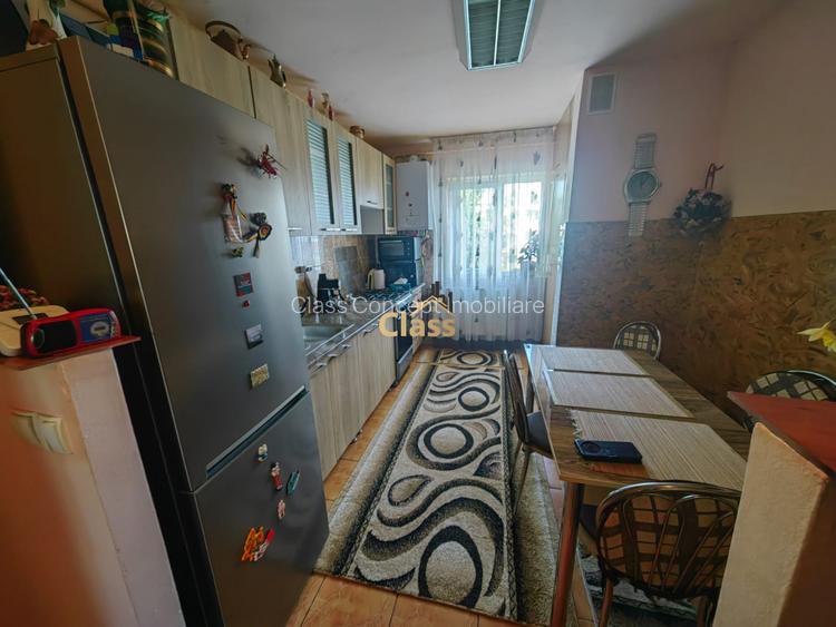 Apartament 3 camere | Decomandat | 65 mpu | Zona Observator Zorilor