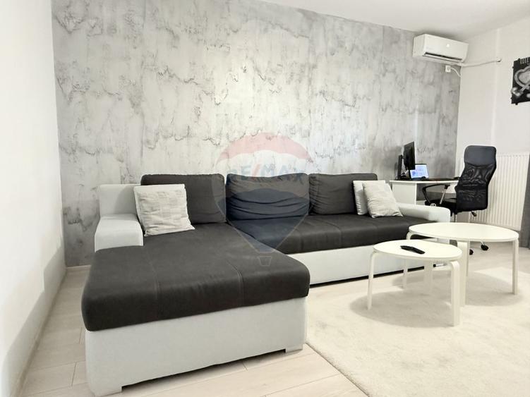 Apartament 2 Camere Militari | Rosu | Parcare Inclusa | Bloc 2017