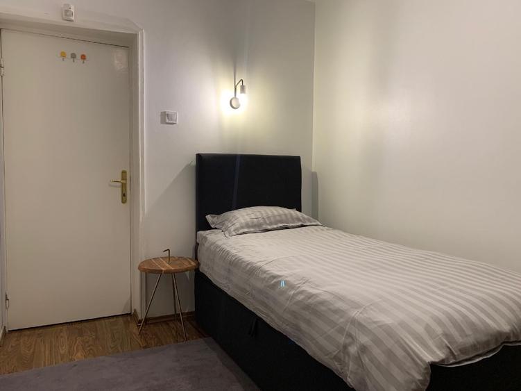 Apartament 3 camere 2 băi etaj 2/4 Cornisa