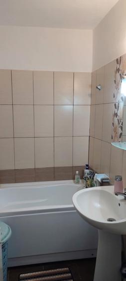Apartament 2 camere etaj 3/4 -Zona Gara