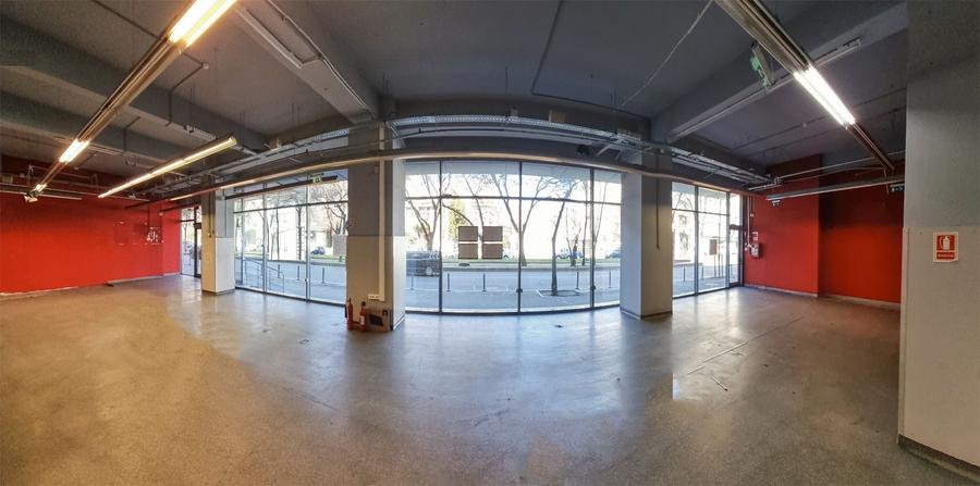 Spatiu comercial stradal 638 mp zona Banu Manta