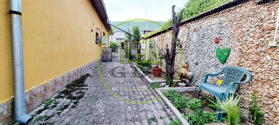 Casă parter cu teren de 1400 mp în Bariera Vâlcii aproape de drumul expres