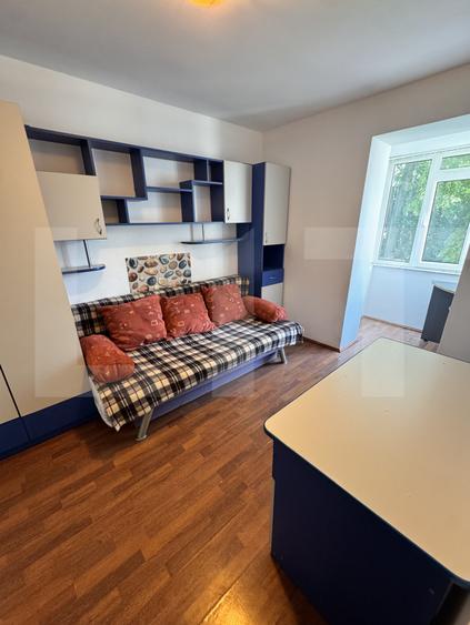 Apartament cu 3 camere, 41.81 mp, zona Școala 7