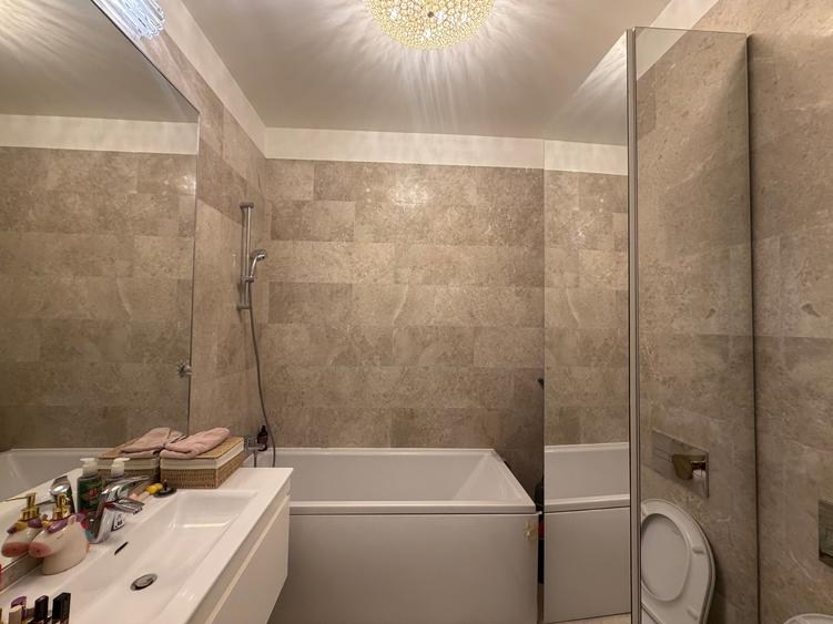 Apartament cu curte 50mp in Luxuria Residence