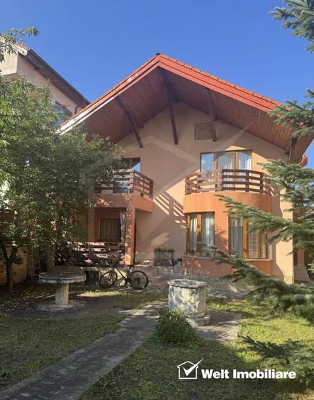 Casă spațioasă cu 4 dormitoare, 2 garaje | Cartier Buna Ziua, zona Hotel Athos