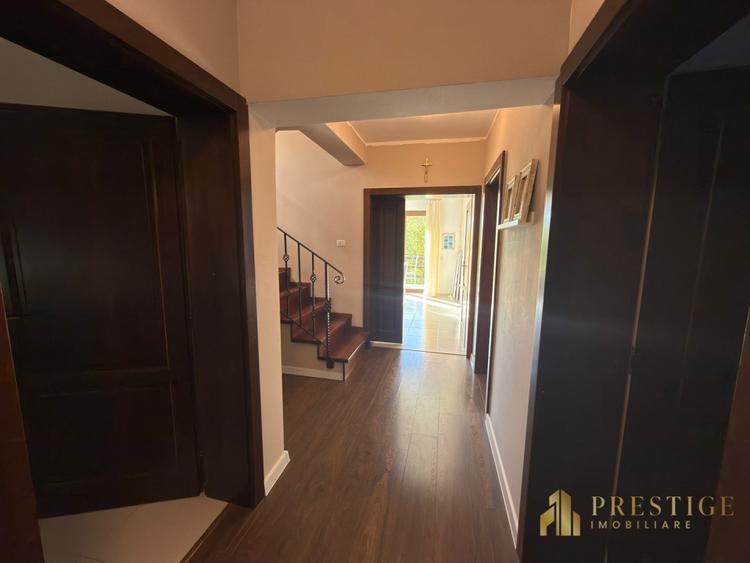 Casa moderna cu teren 1308 mp de vanzare pe str. Gh. Doja - Oradea