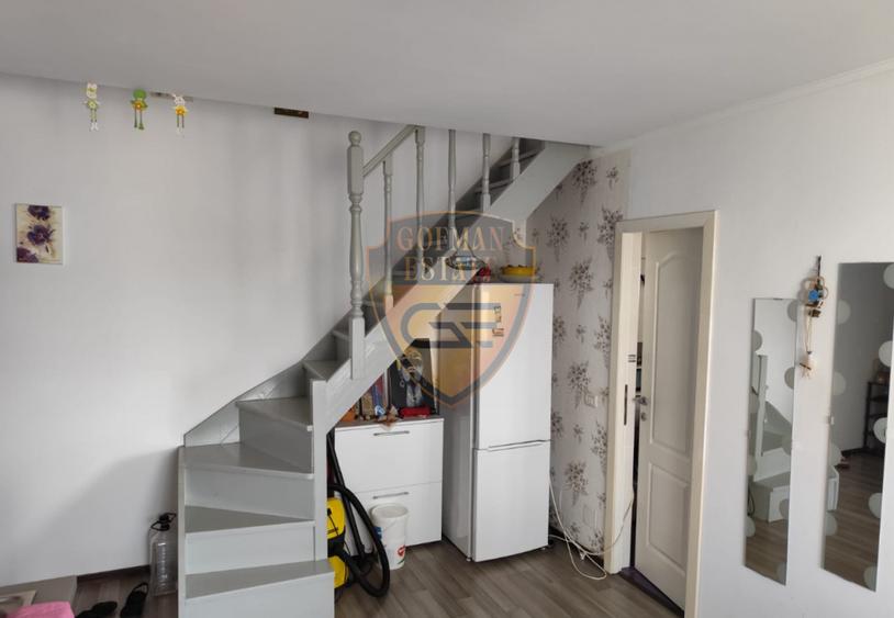 Apt duplex, 3 camere, Poarta 6, 60 mp, parcare, mansarda 2014, centrala gaz, A/C