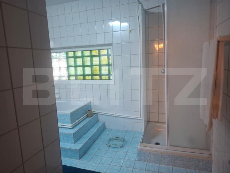 Proprietate deosebită – casă tip conac, 12 camere, 1.000 mp teren, Lungulețu