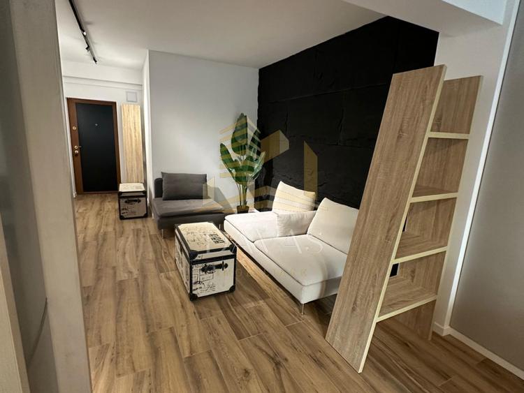 Apartament de 2 camere semidecomandat | Renovat