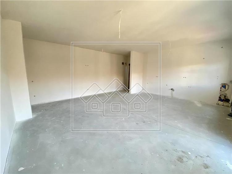 Ap cu 3 camere si balcon, 73 mp utili, incalzire in pardoseala