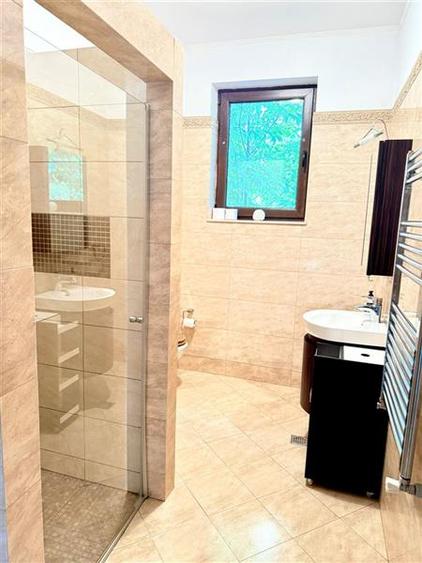 VILA INDIVIDUALA CU PISCINA, LANGA JOLIE VILLE MALL!