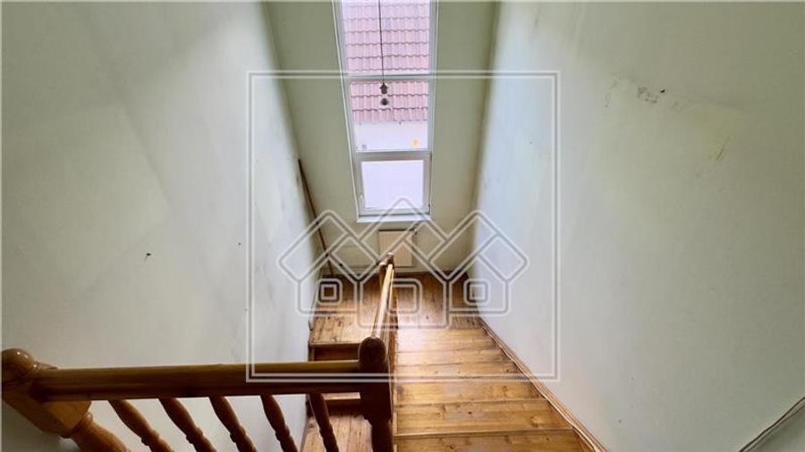 Casa de vanzare in Sibiu - curte individuala zona Turnisor