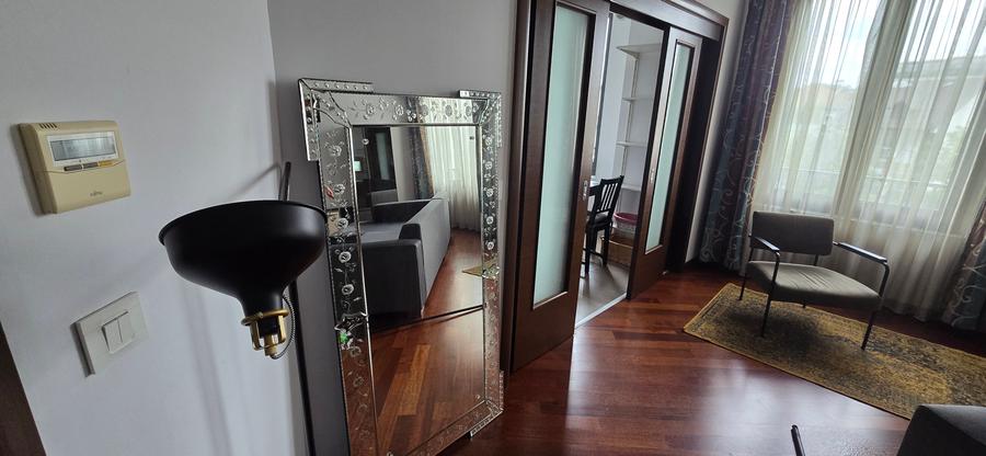 Apartament 2 camere superb 2 bai + parcare