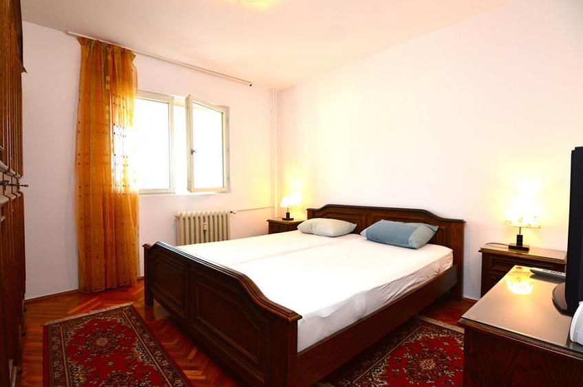 INCHIRIERE APARTAMENT 3 CAMERE UNIRII-BLOC CEC BANK