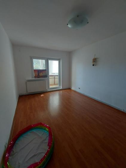 Apartament cu trei camere Pitesti-Arges