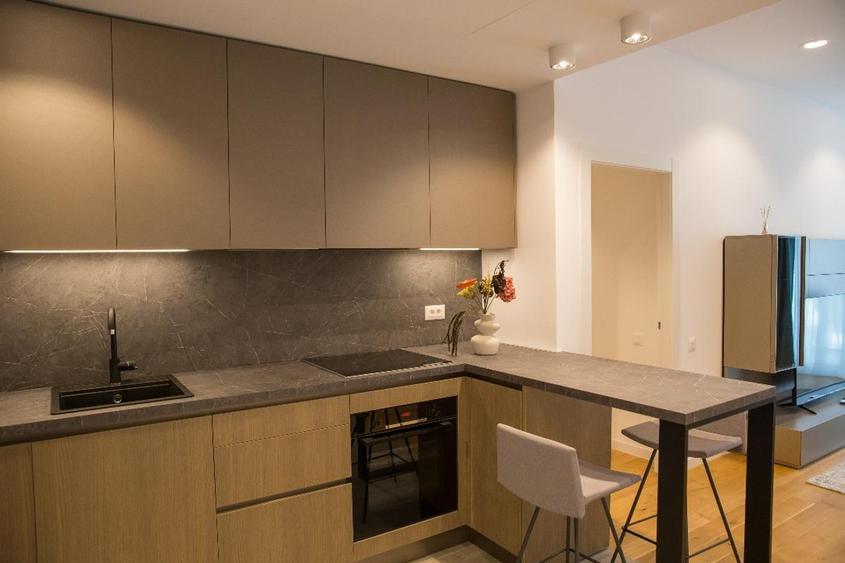 AVIATIEI, 2 camere lux, totul nou, etaj 3,60mp, c-tie 2025, garaj, boxa, cochet