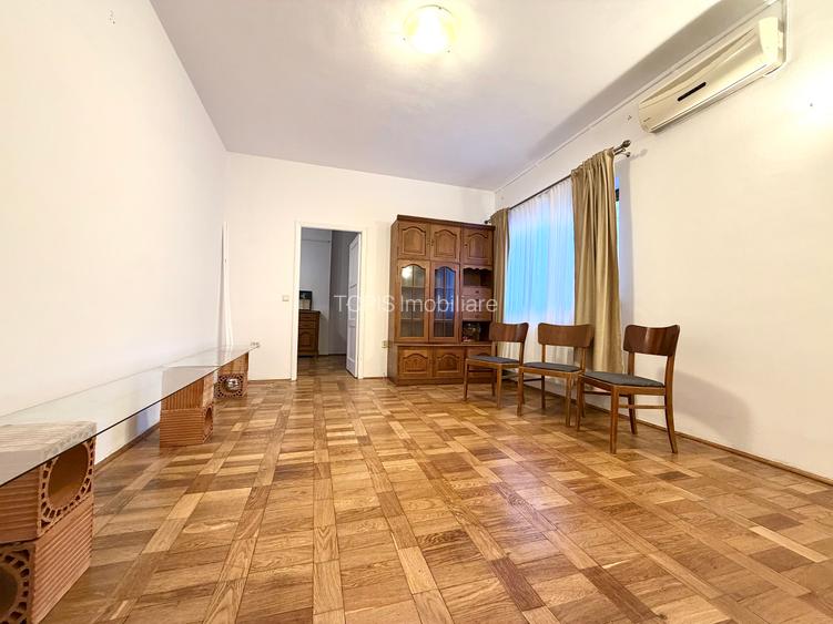 Parter in Vila cu intrare Individuală / Cotroceni/ Centrala Proprie