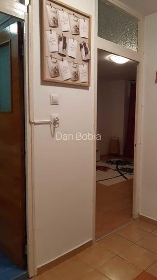 Garsoniera spatioasa 10 min M Timpuri Noi DB2353 - 7