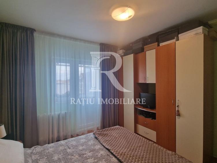 Apartament cu 3 camere | Zona Biserica Emanuel | Oradea