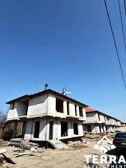 Resedinta moderna intr-un cadru select -Centru ( Valu lui Traian)