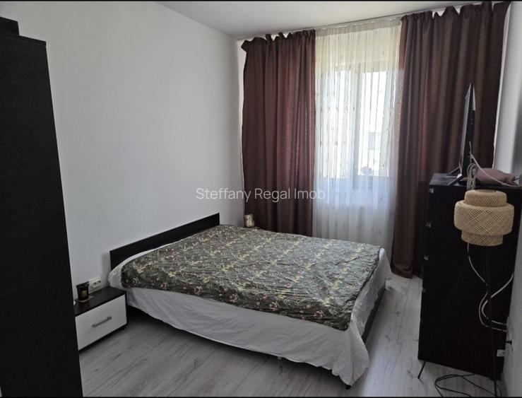 Apartament 3 camere  de vanzare Drumul Taberei - 4