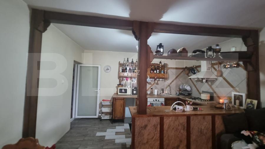 Casa 6 camere, 215 mp, 2300 mp curte, zona Horpaz