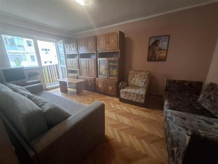 Apartament 4 camere decomandat 2 balcoane pivnita zona Rahovei