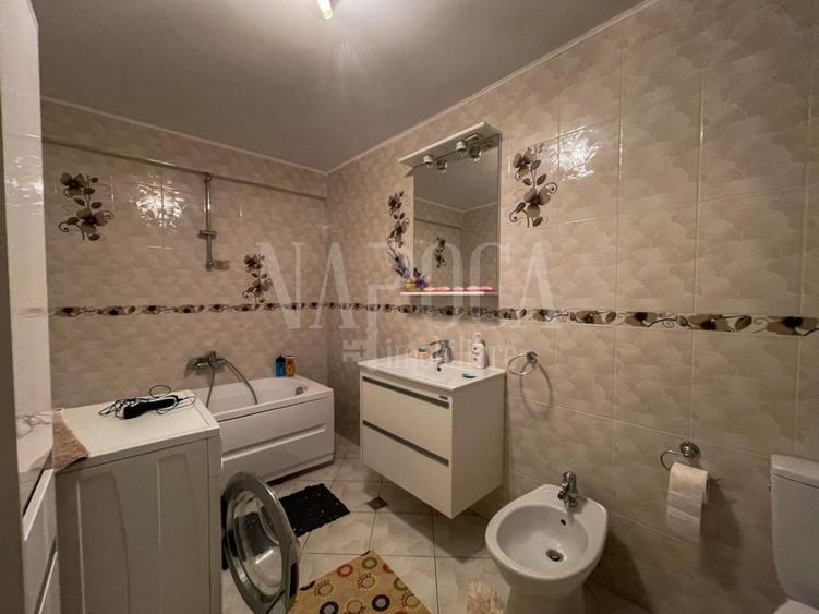 Apartament 4 camere de vanzare in Floresti