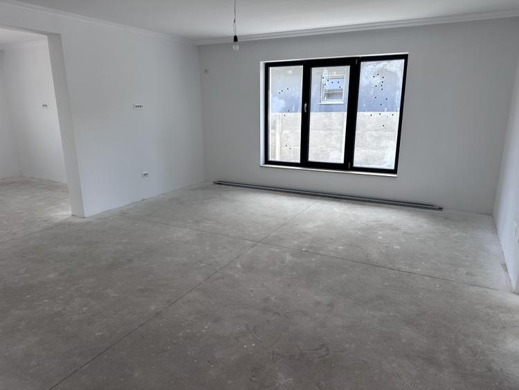 CASA NOUA I 4 CAMERE I 2 BAI I PE UN NIVEL I TEREN 423 MP I CU TOATE UTILITATILE