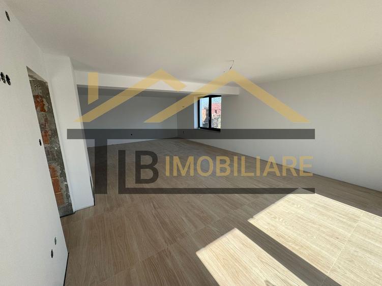 Apartament cu 3 camere, 107 mp, parcare, Zona Bulevardul Cetatii