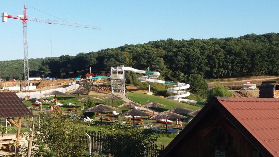 Cabana la Băile Figa – Oportunitate de investiție, vedere parc balnear
