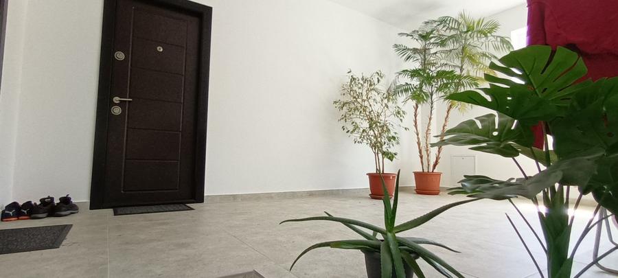 Casa noua tip vila cu 6 apartamente, P+2E, 1500 mp teren, Buna Ziua