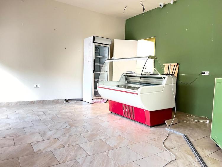 Spatiu comercial zona Lipovei