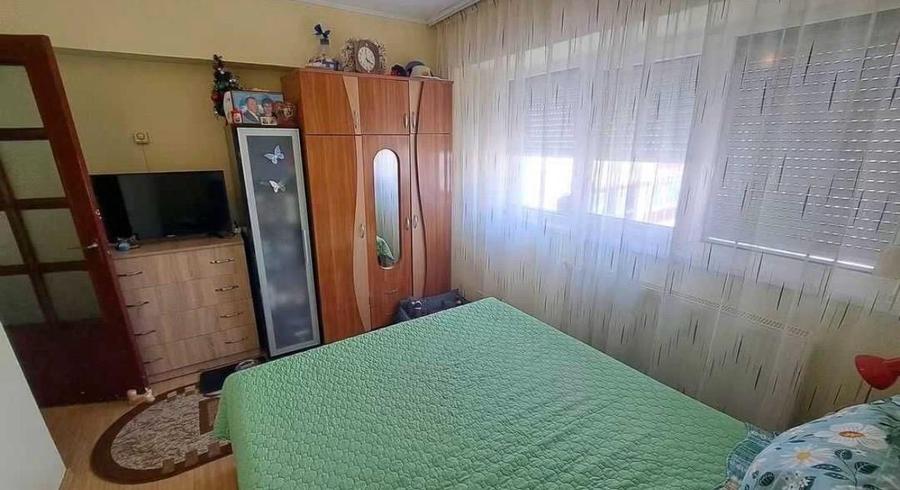 Apartament 2 camere decomandat, Radu Negru.