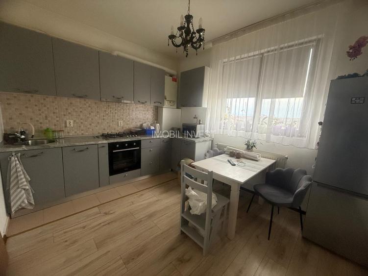 Apartament de vânzare, 3 camere, superfinisat, mobilat și utilat - 2