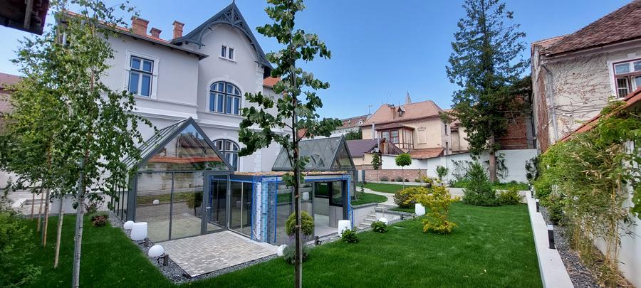 Imobil comercial de vanzare ultracentral!