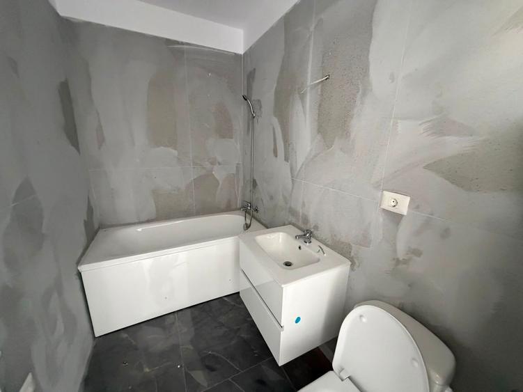 STUDIO - DORMITOR SEPARAT, PARCARE, BUCATARIE INCHISA, COMIS 0%