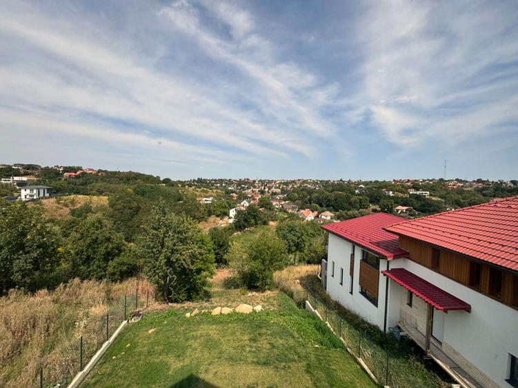 Casă individuală 160mp utili, teren 873 mp, panoramă superba - Feleacu