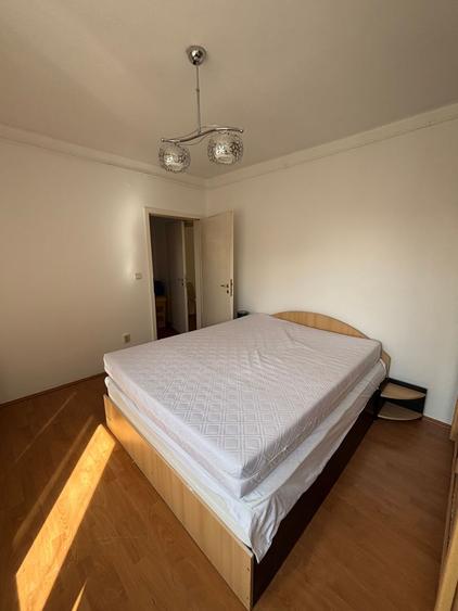 Apartament 3 camere,zona Medicina