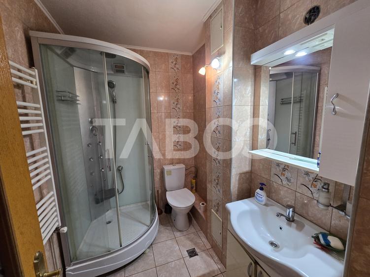 Apartament decomandat de vanzare 2 camere boxa pivnita Vasile Aaron