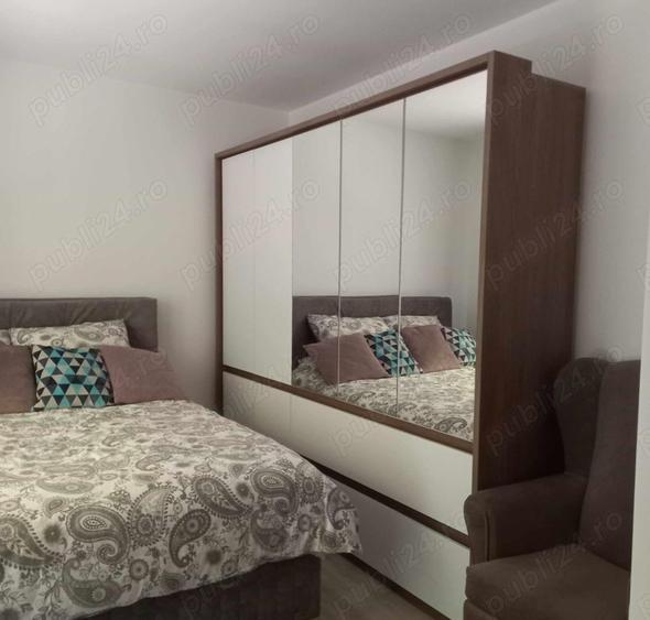Duplex mobilat 5 camere plus mansarda, 150 mp, 4 parcari, Zona Edgar Quinet