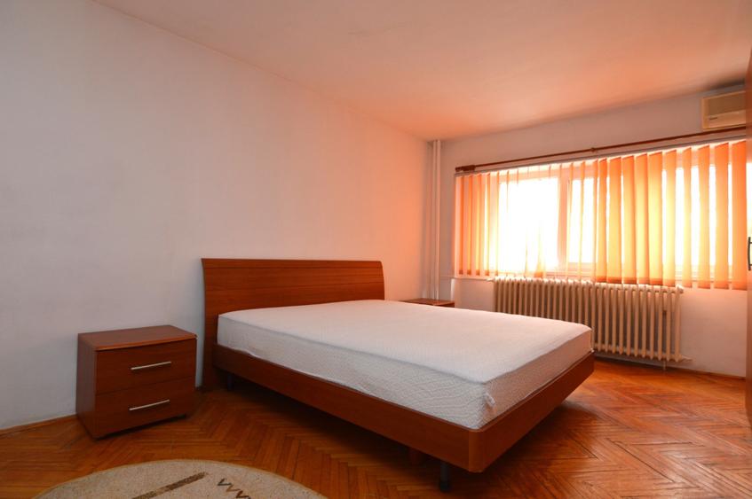 VANZARE APARTAMENT 4 CAMERE UNIRII – SFANTA VINERI