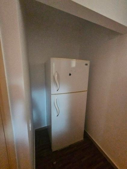 Ofer spre inchiriere apartament cu 3 camere