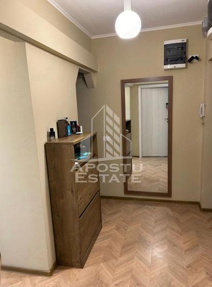 Apartament 2 camere, etaj intermediar, renovat in Piața Libertatii